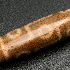 藏区回流老料高油包浆红肉【九眼天珠】-天珠-7788徽章收藏