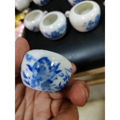 清中期青花山水人物长颈瓶_青花瓷_明清精品古玩店【7788旧书网】