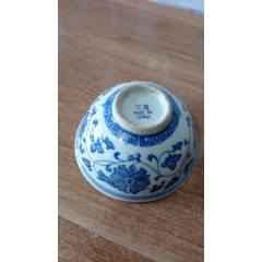 中国　影青　青白磁　花文　水注瓶　C　6980 青白磁刻花 唐草文水注｜デジタルミュージアム｜和泉市久保惣記念美術館
