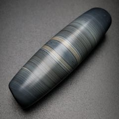 朱砂爆满多彩龙眼二眼象雄玛瑙天珠，【宝贝尺寸】：天珠长58.2宽13毫米
