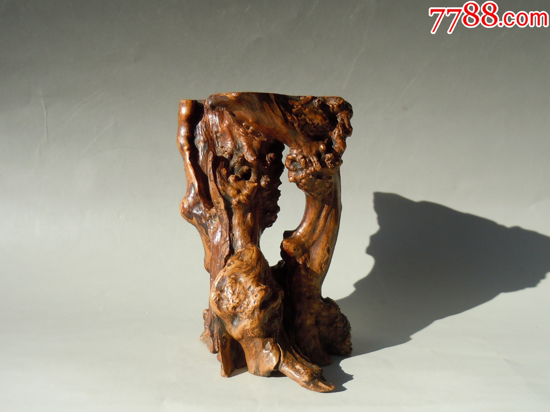 清代随形奇木座器！_木雕底座_图片赏析_收藏价值_7788画报