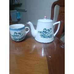 文*茶具一套