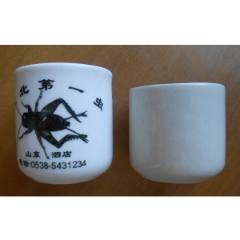 清乾隆白釉浮雕暗八仙纹蟠螭纹羊首三足尊（大清乾隆年制）_白瓷/青白瓷
