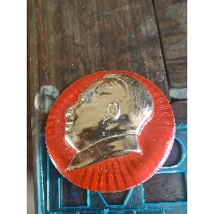 毛主席万岁-毛主席像章-7788红宝书
