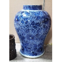 中国古美術・明宣德款青花缠枝花卉八方蒜头瓶・青花磁・純手描き・陶芸・花瓶・文房 hqdefault.jpg
