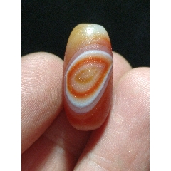 15號柜臺放漏！紅瑪瑙纏絲天珠，如圖，低價處理！