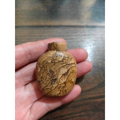 仙人对弈漆雕或者松脂料雕刻鼻烟壶一个_旧鼻烟壶_古韵收藏交流【7788