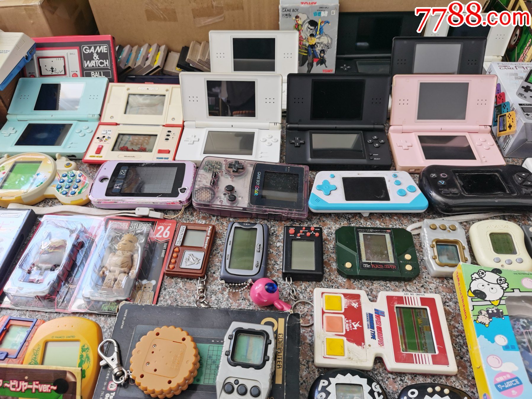 常年批發(fā)電子玩具鐵皮模型汽車兒童玩具懷舊童年任天堂游戲機(jī)玩偶等_價(jià)格18元_第9張_7788商城__七七八八商品交易平臺(7788.com)