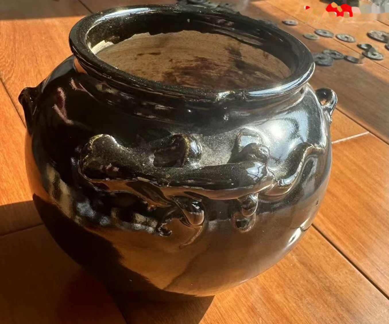 清代五彩人物茶壶，画工好，瓷质好，壶身完整，很好的收藏标本_旧瓷器_