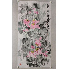松上鷹図 紙本淡彩水墨画 落款印譜在（生峰）紙表装 軸先 紫檀 松上鷹図 紙本淡彩水墨画 落款印譜在（生峰）紙表装 軸先 紫檀 志賀