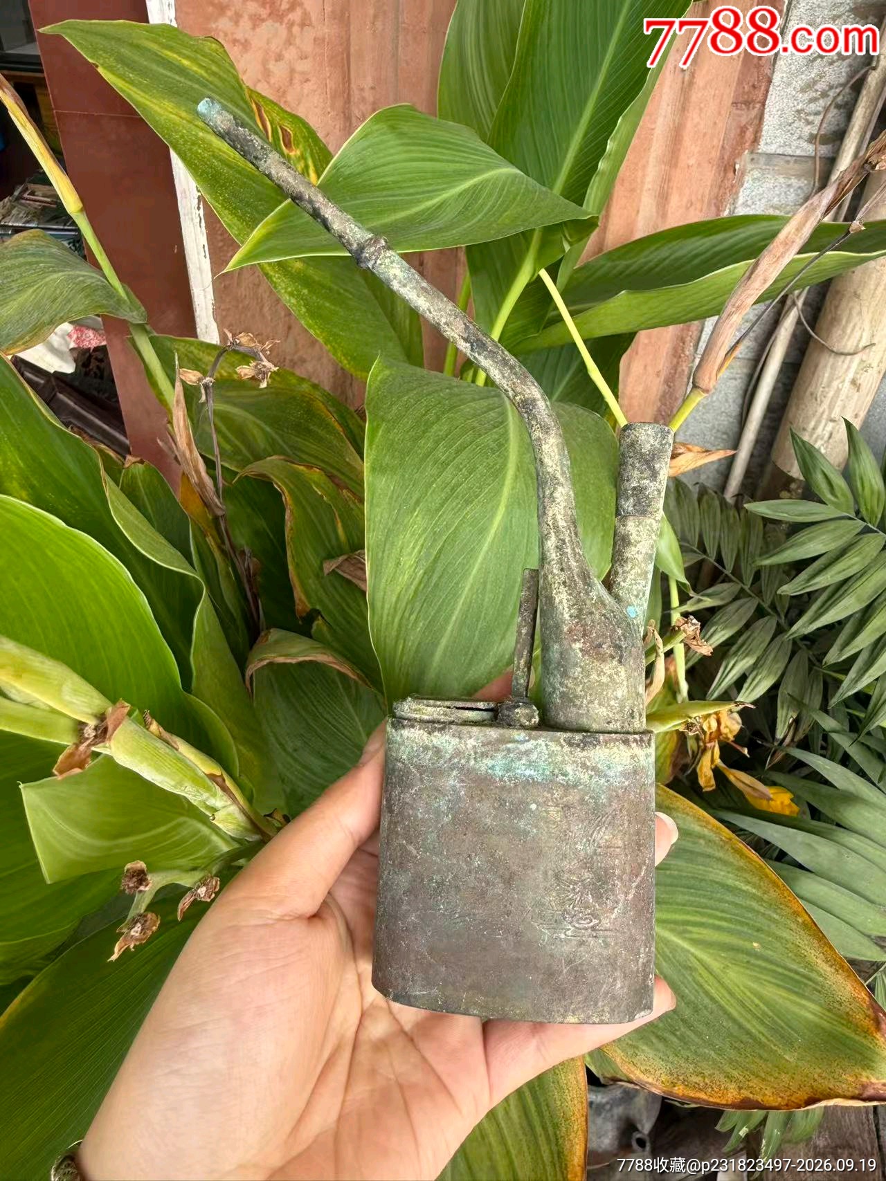 銅烟袋一式 民国，水烟袋，铜烟袋，烟袋嘴，刻花铜烟袋，鼻烟壶，铜器，铜杂件，带