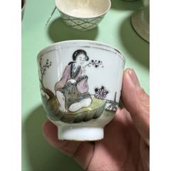 大清乾隆年制，珐琅彩美女将军罐一对。_旧瓷器_木艺古玩【7788旧书网】