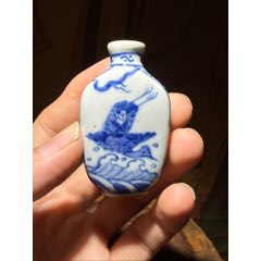 中国古美術 中国古陶磁器 古玩 粉彩 雪渓に渡り舟の図 鼻煙壺 嗅ぎ煙草