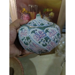 清代康熙青花山水人物渔樵耕读笔筒一个，成化年制款，有两处小磕，4条