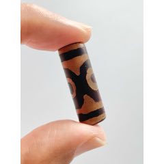藏传爆老几百年稀有玉净瓶形致宝瓶（保平）老天珠_天珠_天水如冰色