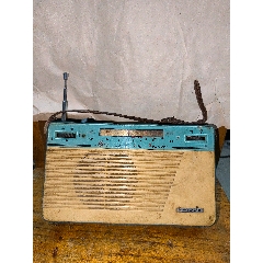 上世纪70年代红灯711-Z型老收音机后盖版好品。_收音机_藏而不漏【7788