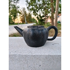 明代方型紫砂壶，器型规整大气，品相与图，高15厘米，口径8.8厘米。_