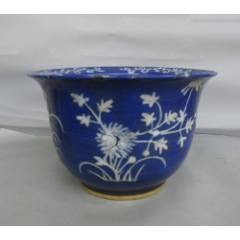 旧藏北宋钧窑天蓝釉紫红斑三足炉尺寸：高13.5cm宽16cm_蓝釉瓷_御景园