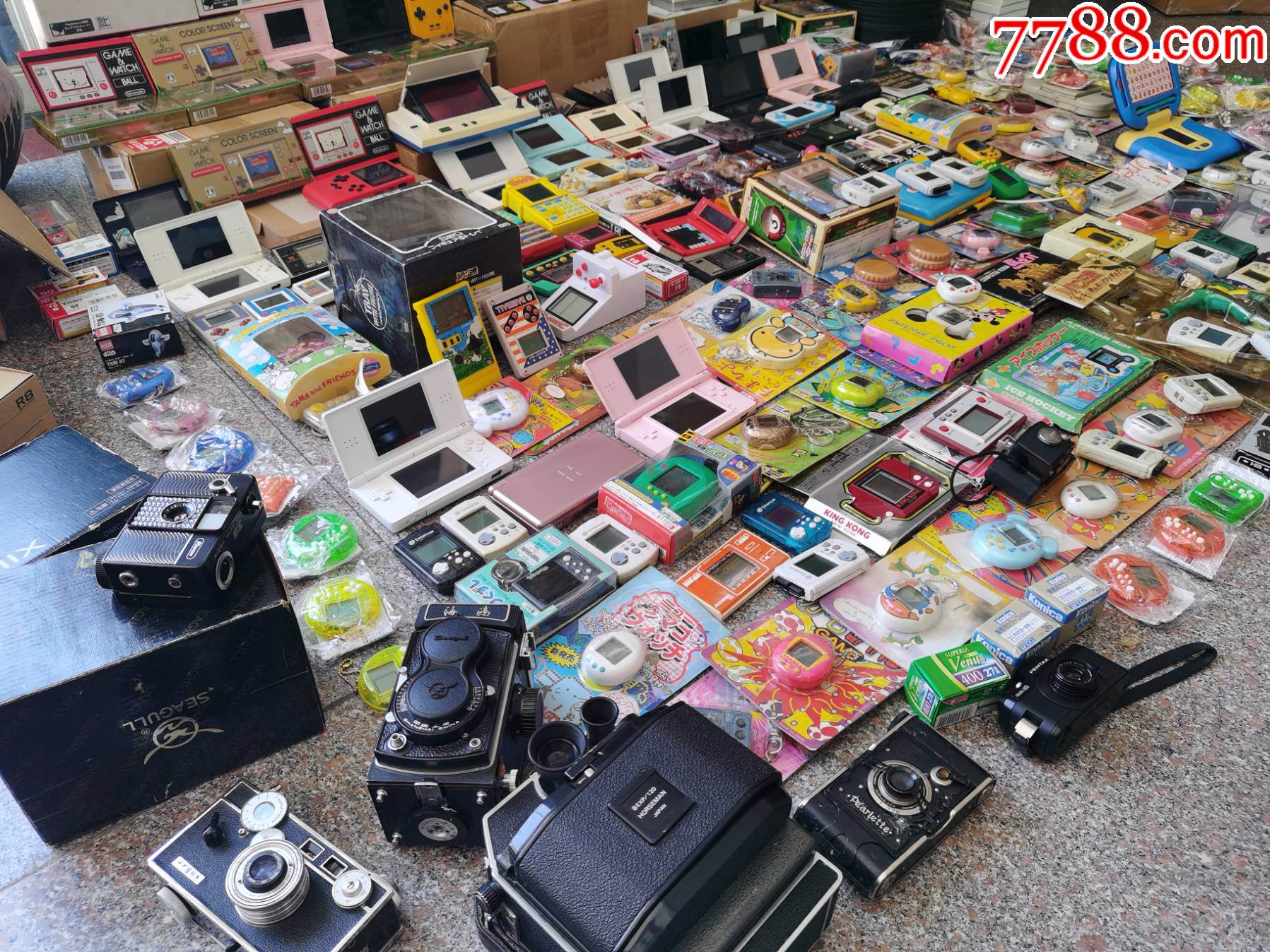 常年批發(fā)電子玩具鐵皮模型汽車兒童玩具懷舊童年任天堂游戲機(jī)玩偶等_價(jià)格18元_第6張_7788商城__七七八八商品交易平臺(7788.com)