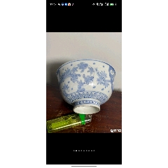 清中期嘉庆道光，青花过墙梅，青花酒杯，青花茶杯，口沿直径6.8公分