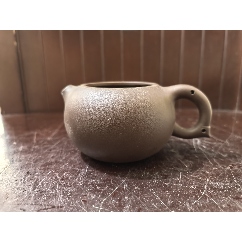早期王新红款紫砂壶一把（品相完好）-紫砂壶-7788红宝书